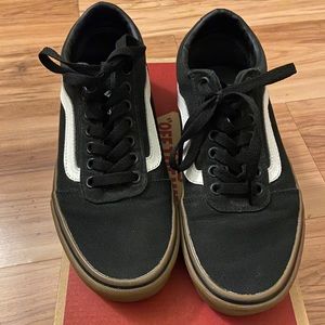 Black VANS Old Skool with Brown Rubber Sole